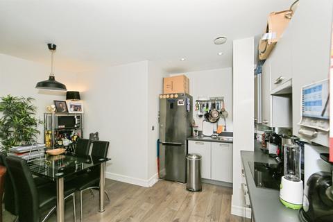 2 bedroom flat for sale, Park Road, PETERBOROUGH