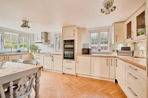 3 bedroom character property for sale, Stanbrook, Thaxted, Dunmow