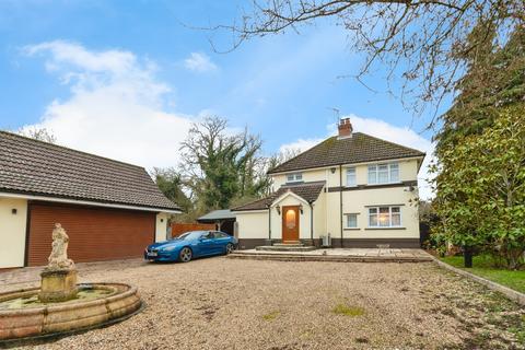 undefined, Sturmer Road, New England, Halstead