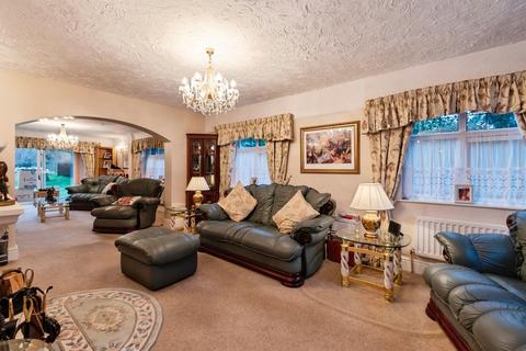 undefined, Sturmer Road, New England, Halstead
