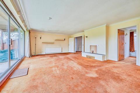 4 bedroom detached house for sale, Cambridge Road, Abington, Cambridge