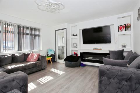 3 bedroom detached house for sale, Flamborough Close, Woodston, Peterborough