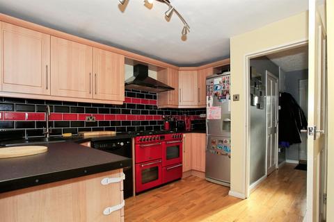 3 bedroom terraced house for sale, Thistle Drive, PETERBOROUGH