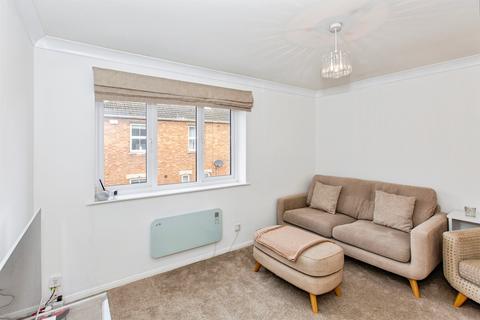 2 bedroom flat for sale, Grove Road, Thrapston, Kettering
