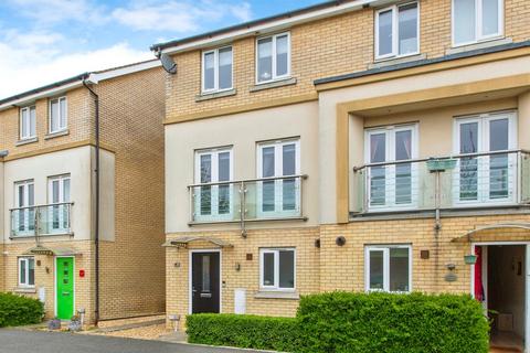 Lancaster Gate, Upper Cambourne, Cambridge
