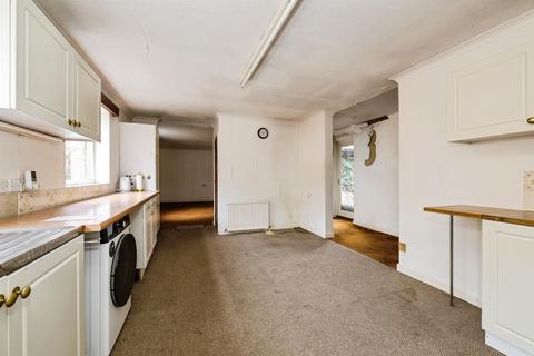 4 bedroom detached bungalow for sale, Cambridge Road, Abington, Cambridge