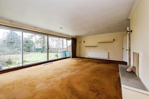 4 bedroom detached bungalow for sale, Cambridge Road, Abington, Cambridge