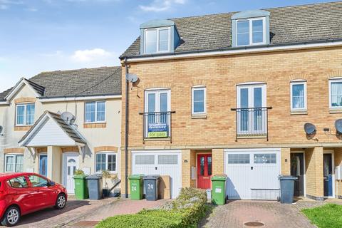 3 bedroom townhouse for sale, Beaumont Way, Hampton Hargate, Peterborough