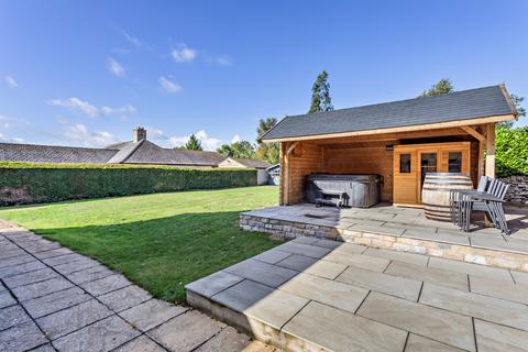 5 bedroom detached house for sale, Main Street, Woodnewton, Peterborough
