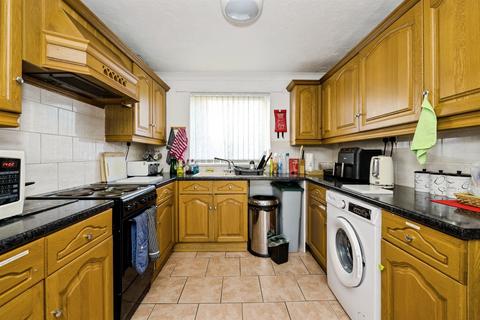 4 bedroom end of terrace house for sale, Bringhurst, Orton Goldhay, Peterborough
