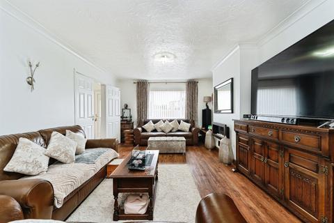 3 bedroom detached house for sale, Fairview Gardens, Chatteris