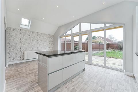 2 bedroom detached bungalow for sale, Worsley Chase, March