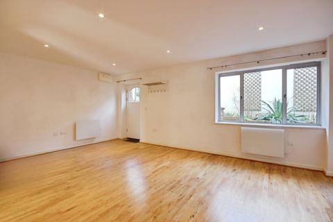 undefined, Lattimore Road, St Albans, AL1