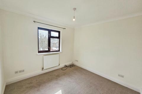 undefined, East Station Road, Aldershot GU12