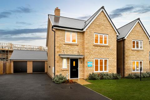 4 bedroom detached house for sale, The Crescent, Ketton, Stamford