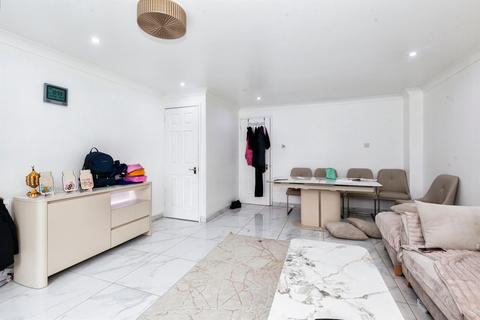 undefined, Earls Lane, Slough