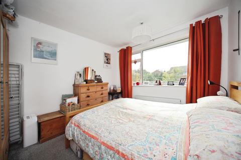 undefined, Fair Oak Drive, Luton