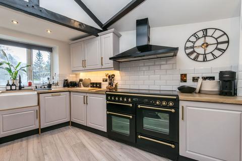 3 bedroom cottage for sale, The Waterman's Cottage, Low Gate, Kirkburton, HD8