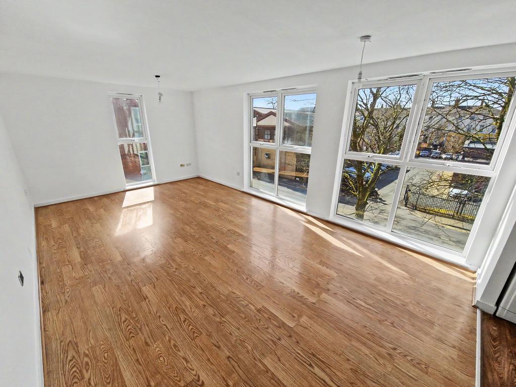 Apartment in Salford, Greater Manchester - View 2