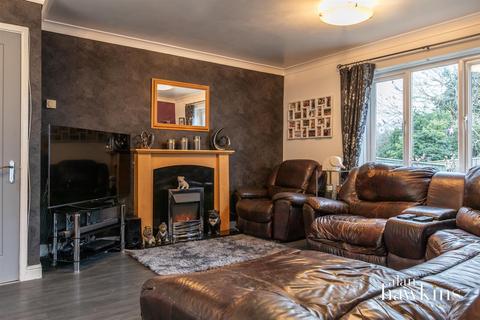 undefined, High Mead, Royal Wootton Bassett