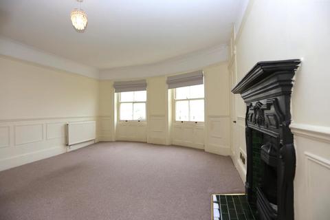 2 bedroom flat to rent, Brunswick Square, Hove