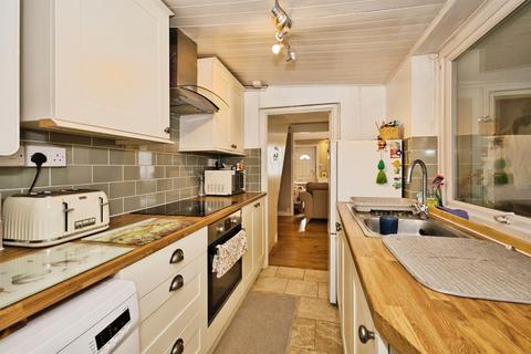 2 bedroom terraced house for sale, Huish, Yeovil