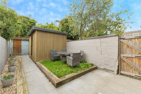 2 bedroom terraced house for sale, Pembroke Road, Norwich