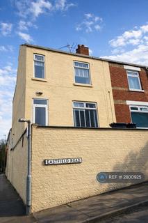 2 bedroom semi-detached house to rent, Eastfield Road, Wellingborough, NN9