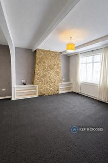 2 bedroom semi-detached house to rent, Eastfield Road, Wellingborough, NN9