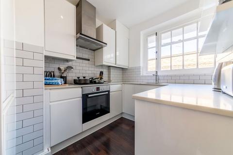 2 bedroom flat for sale, Orsett Street, London SE11