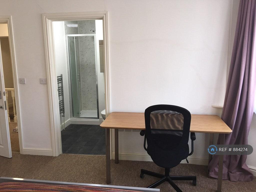 Ensuite Room At £820