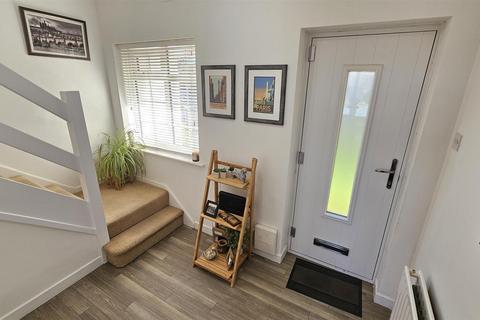 4 bedroom detached house for sale, Hill Top, Orston