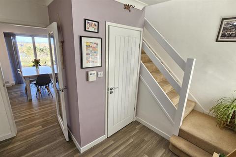 4 bedroom detached house for sale, Hill Top, Orston