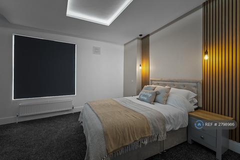 3 bedroom terraced house to rent, Malory Close, Plymouth, PL5