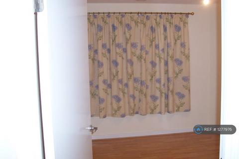 1 bedroom flat to rent, Luminosity Court, London, W13