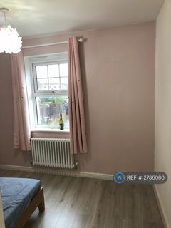 2 bedroom flat to rent, St. Neot's Court, Bromley, BR1