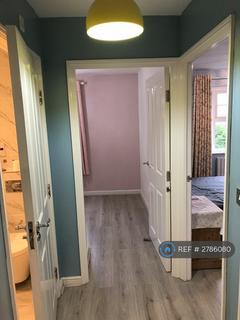 2 bedroom flat to rent, St. Neot's Court, Bromley, BR1