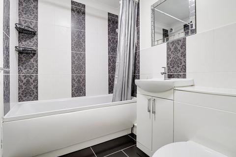 1 bedroom flat for sale, Flax Mews, High Street, Markyate, AL3