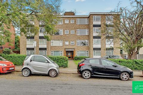 2 bedroom flat for sale, Woodside Park Road, London