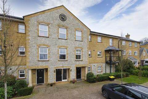 2 bedroom flat for sale, Flat 1, 54-56 Chapelfield Way, Allington