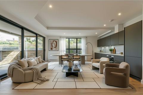 2 bedroom flat for sale, Acacia Road, London