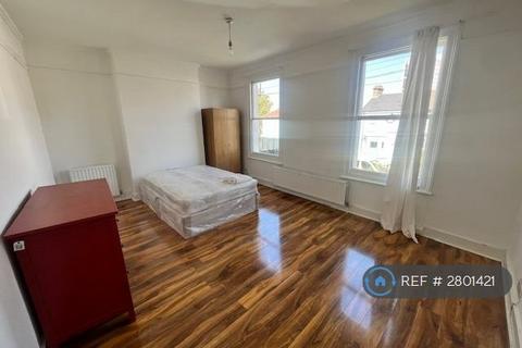 2 bedroom flat to rent, London, Herne Hill, Brixton, Loughborough Junction, SE24