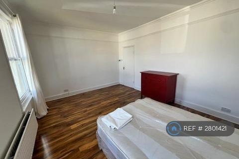 2 bedroom flat to rent, London, Herne Hill, Brixton, Loughborough Junction, SE24