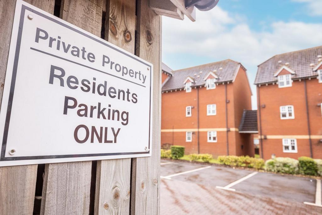 Risidents parking.jpg
