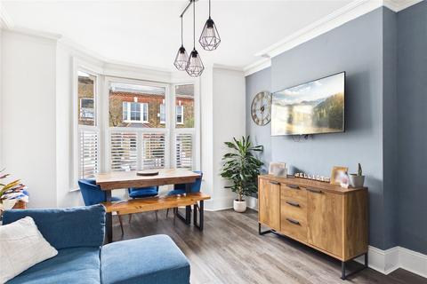 3 bedroom ground floor flat for sale, Thurlow Hill, London, SE21