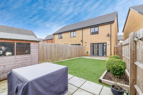 undefined, Joyce Rise, Glebe Farm, Milton Keynes