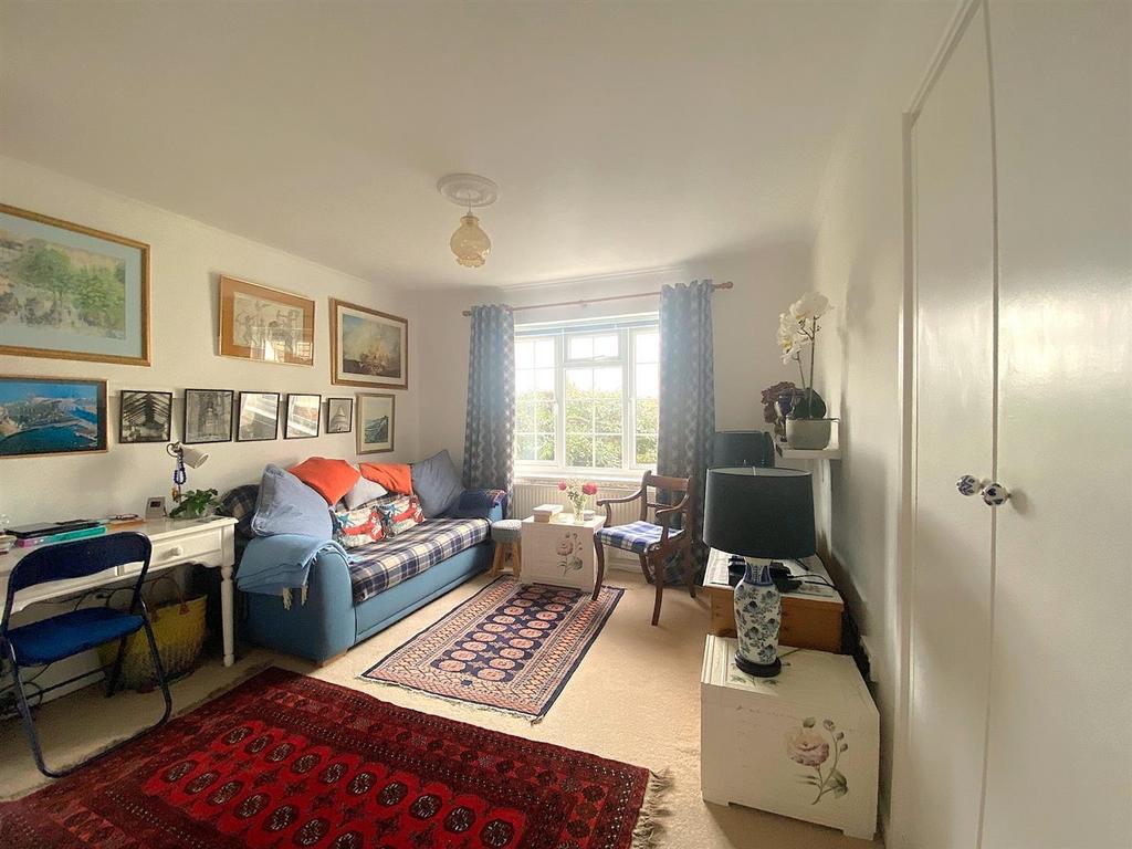 3 Braemar Ct - Bedroom.jpg