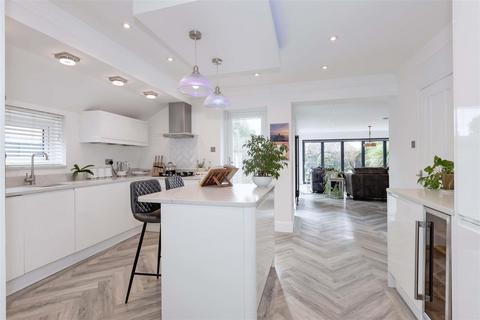 4 bedroom detached bungalow for sale, Mardale Road, Worthing
