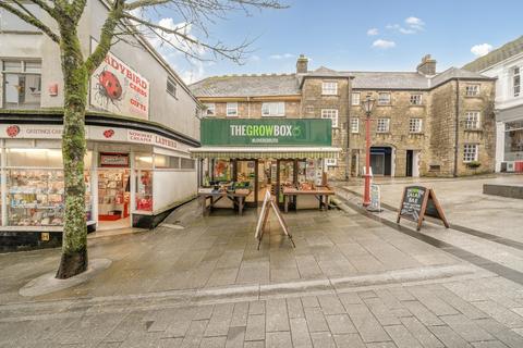 Mixed use for sale, 19 Fore Street, Redruth, Cornwall TR15 2BD