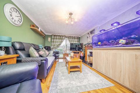 3 bedroom terraced house for sale, Hawthorn Road, Great Cornard, Sudbury
